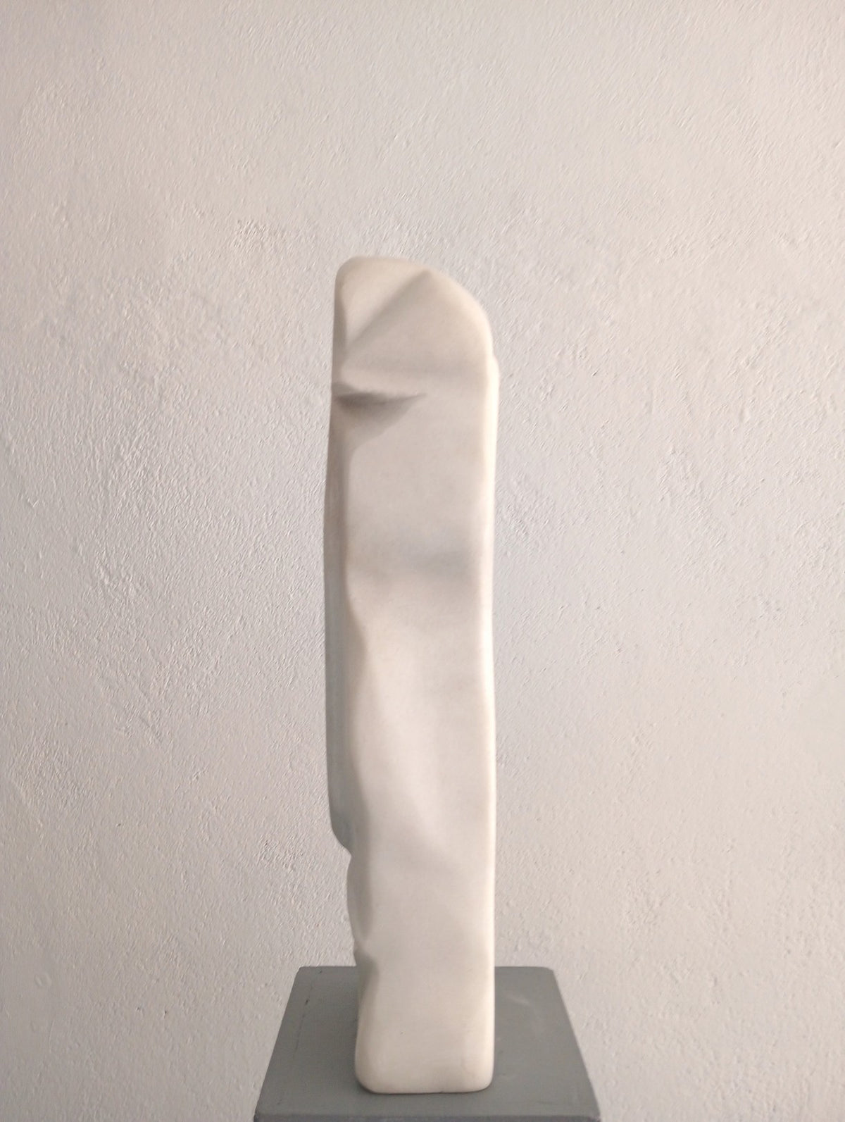 Blízkost — stojící socha
